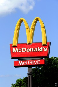 5046393-logo-mcdonalds-against-sky